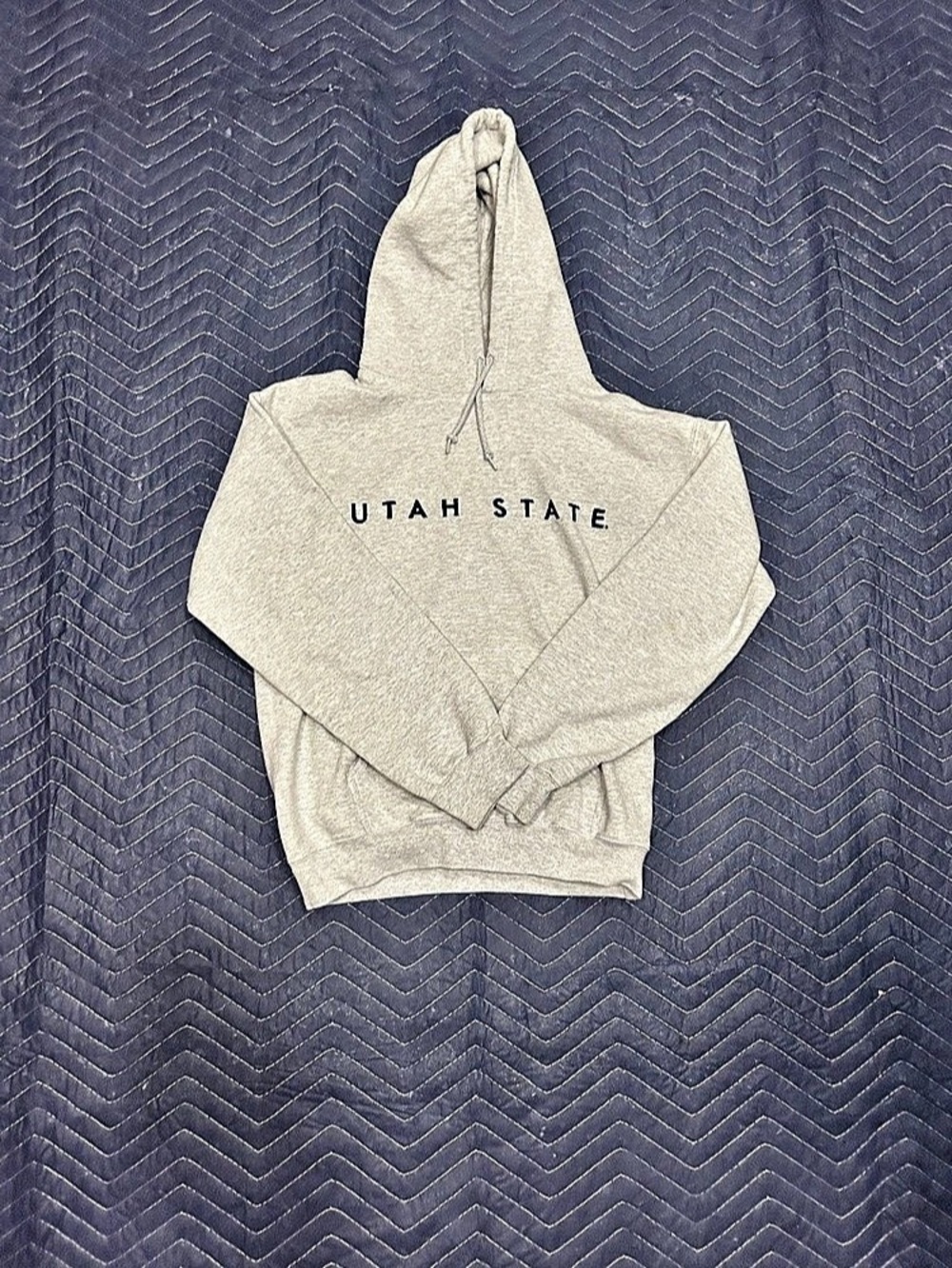 MV Sport Utah State Aggies Heather Gray Hoodie Gray Small